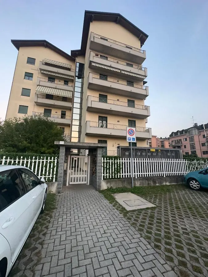 Bilocale Condominio Trifoglio Gallarate 0*,  Italy