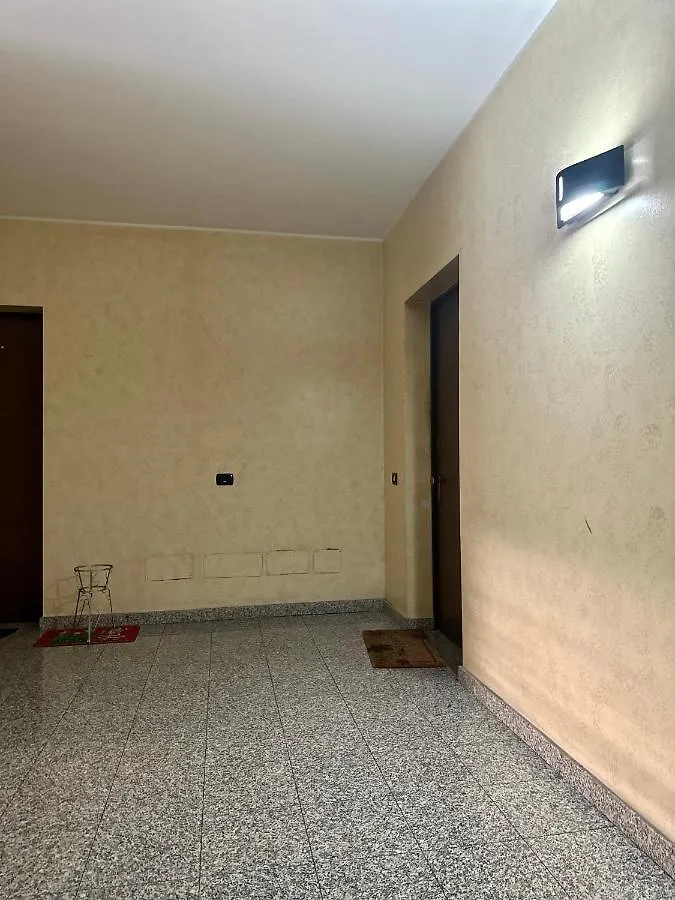 Bilocale Condominio Trifoglio Gallarate 0*,  Italy