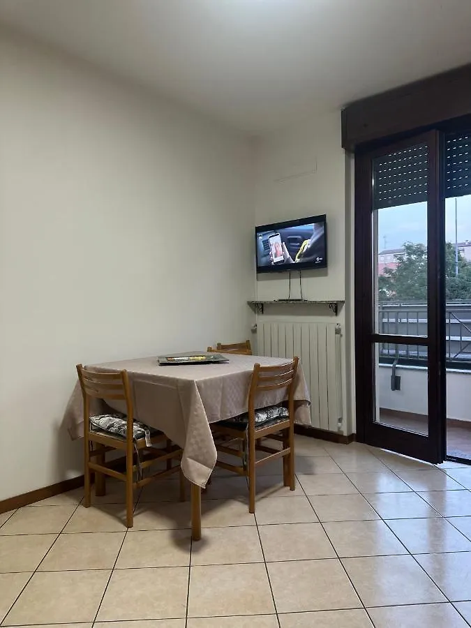Apartment Bilocale Condominio Trifoglio Gallarate Italy